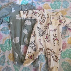 Winnie the Pooh Baby Onesies Set